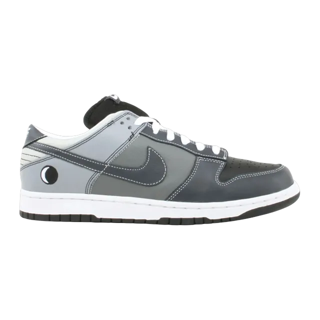 Dunk Low Premium SB Lunar Eclipse East — Authentic Nike in stock at CLZTURE