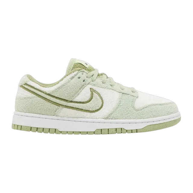 Dunk Low Se Fleece – Honeydew — Authentic Nike in stock at CLZTURE