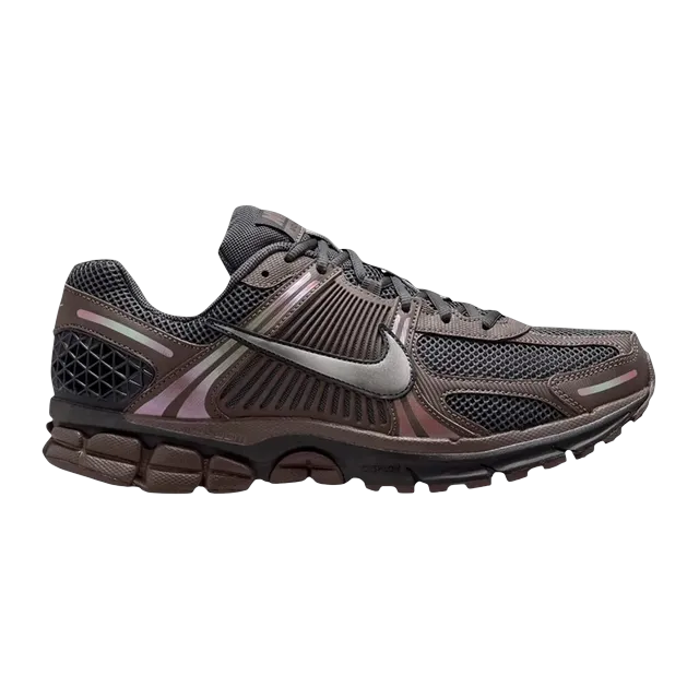 Nike Air Zoom Vomero 5 Cave Stone — Authentic Nike in stock at CLZTURE