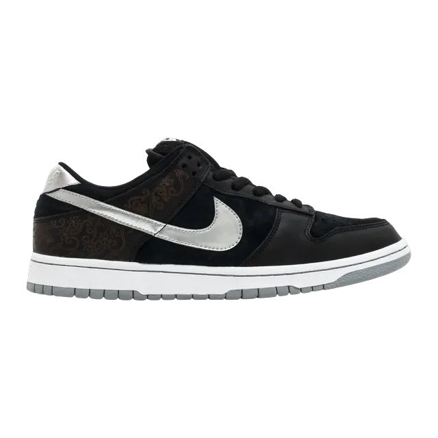 Dunk Low Premium SB Takashi 2 — Authentic Nike in stock at CLZTURE