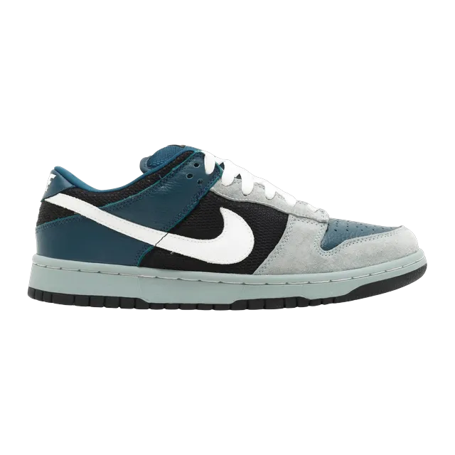 Dunk Low Pro SB Futura — Authentic Nike in stock at CLZTURE