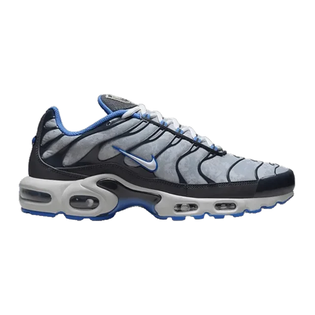 Nike Air Max Plus Se Social Fc — Authentic Nike at CLZTURE