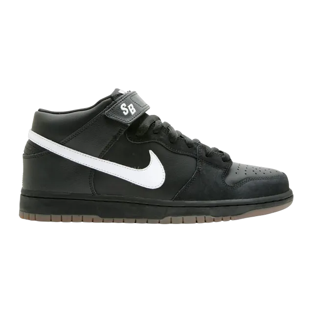 Dunk Mid Pro SB Black — Authentic Nike in stock at CLZTURE