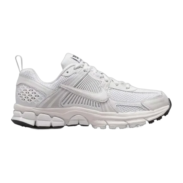 Nike Vomero Triple White — Authentic Nike at CLZTURE