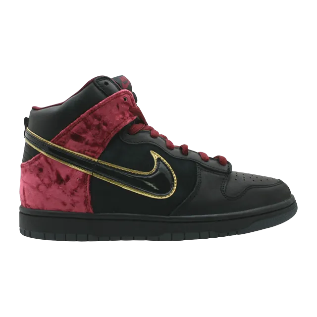 Dunk High Premium SB Bloody Sunday — Authentic Nike in stock at CLZTURE