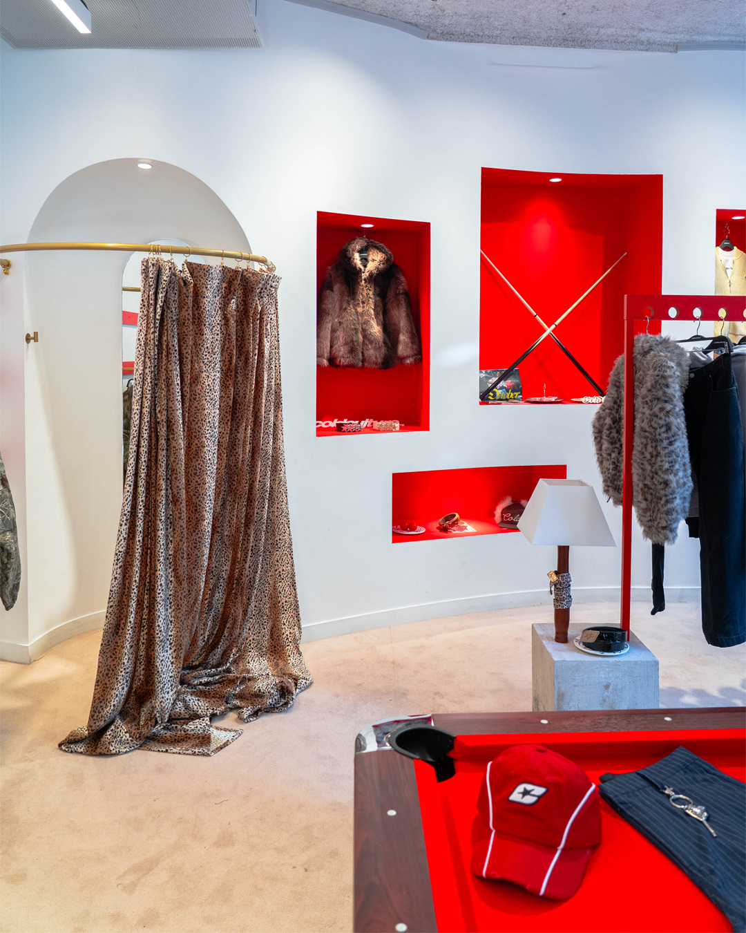 CLZTURE store